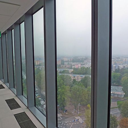 Апартаменты Platinum Sky Вроцлав Экстерьер фото