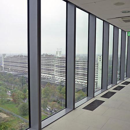 Апартаменты Platinum Sky Вроцлав Экстерьер фото